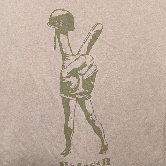 Vintage M.A.S.H Tee( Licensed) - Picture 3 of 6